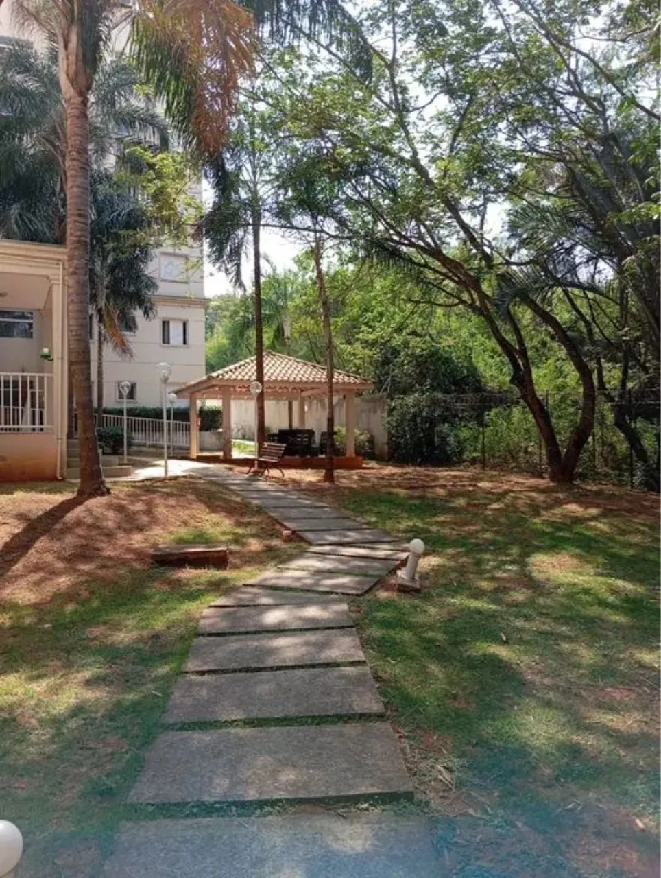 Imagem Apartamento na Vila Haro, Sorocaba-SP: 2 quartos, 2 salas, 1 banheiro, 2 vagas, 68m² de área.