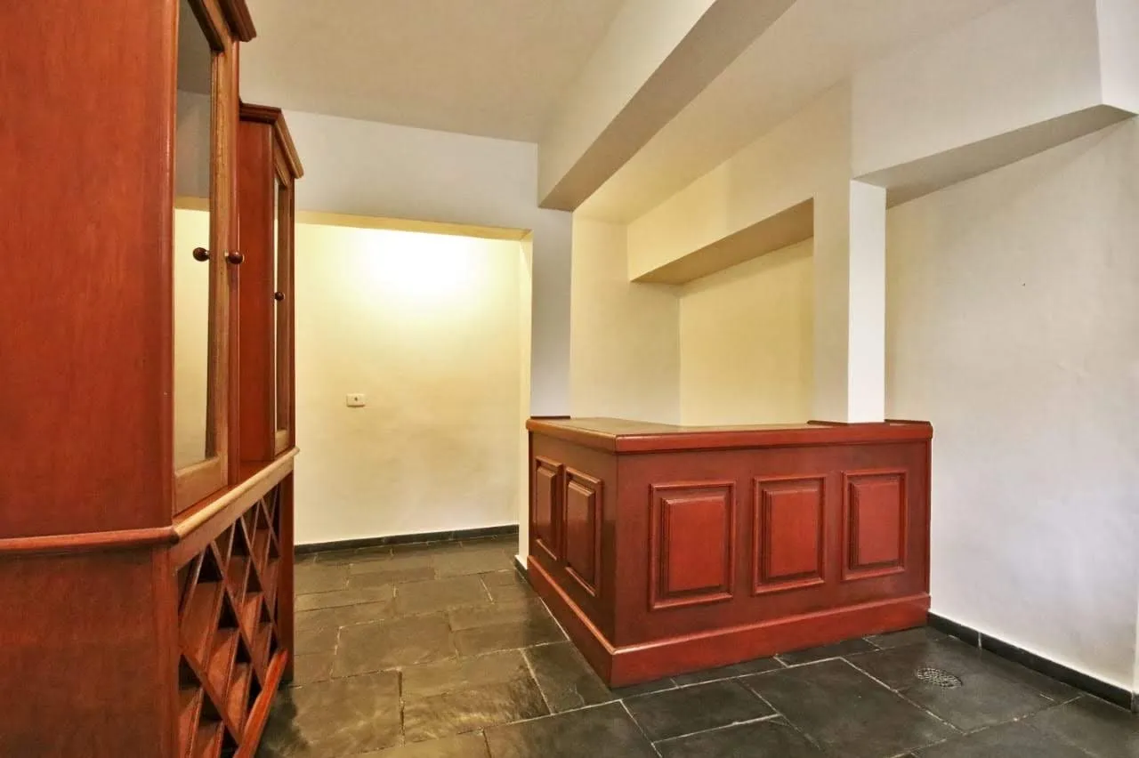 Imagem CASA RESIDENCIAL em SANTANA DE PARNAÍBA - SP, ALPHAVILLE