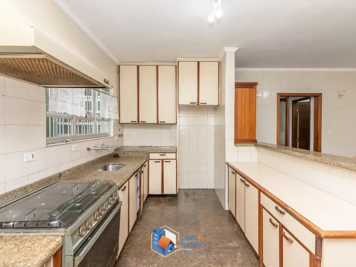Imagem Casa para venda em Jardim Ana Maria com 3 quartos, sendo 1 suíte, 280m²