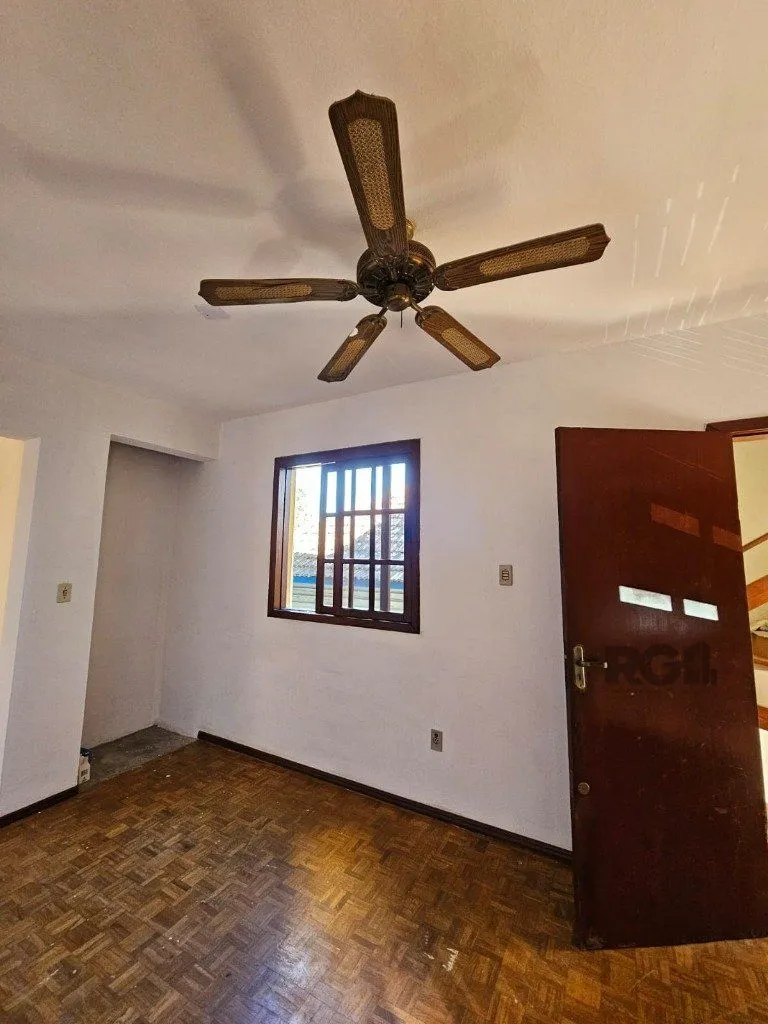 Imagem Casa para Venda - 248.56m², 5 dormitórios, 2 vagas - Teresópolis