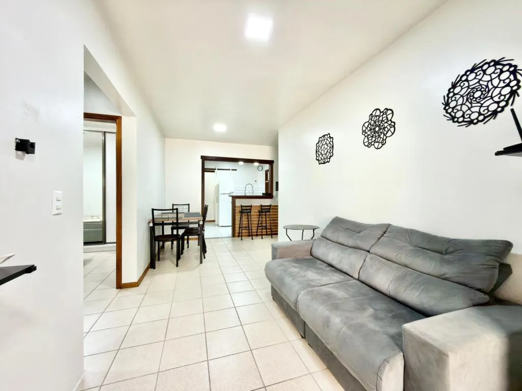 Imagem Apartamento 2Dórmitórios dependência - Bairro Zona Nova