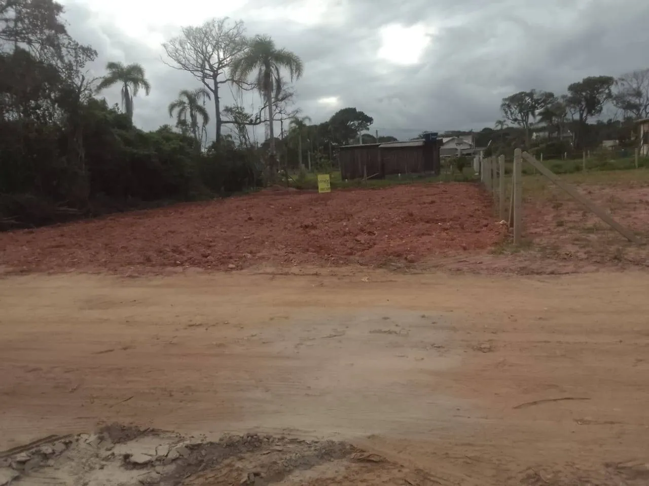 Imagem Vendo lote na praia do Erwino