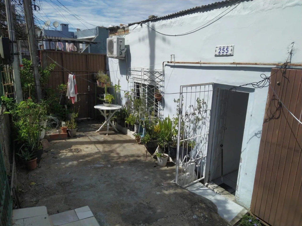 Imagem Casa com 5 dormitórios no bairro Jardim Carvalho