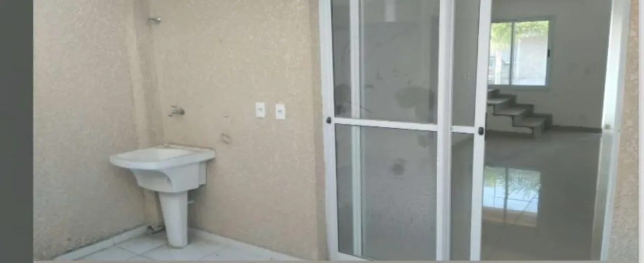 Imagem Imperdível oportunidade: Casa para venda ou locação em Sorocaba-SP, bairro Vila Mineirão, 2 quartos, 1 banheiro, 1 vaga garagem, 53m².