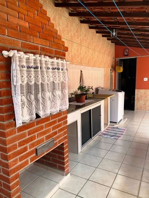 Imagem Casa à venda 3 Quartos, 1 Suite, 4 Vagas, 250M², Residencial e Comercial Cidade Morumbi, Pindamonhangaba - SP