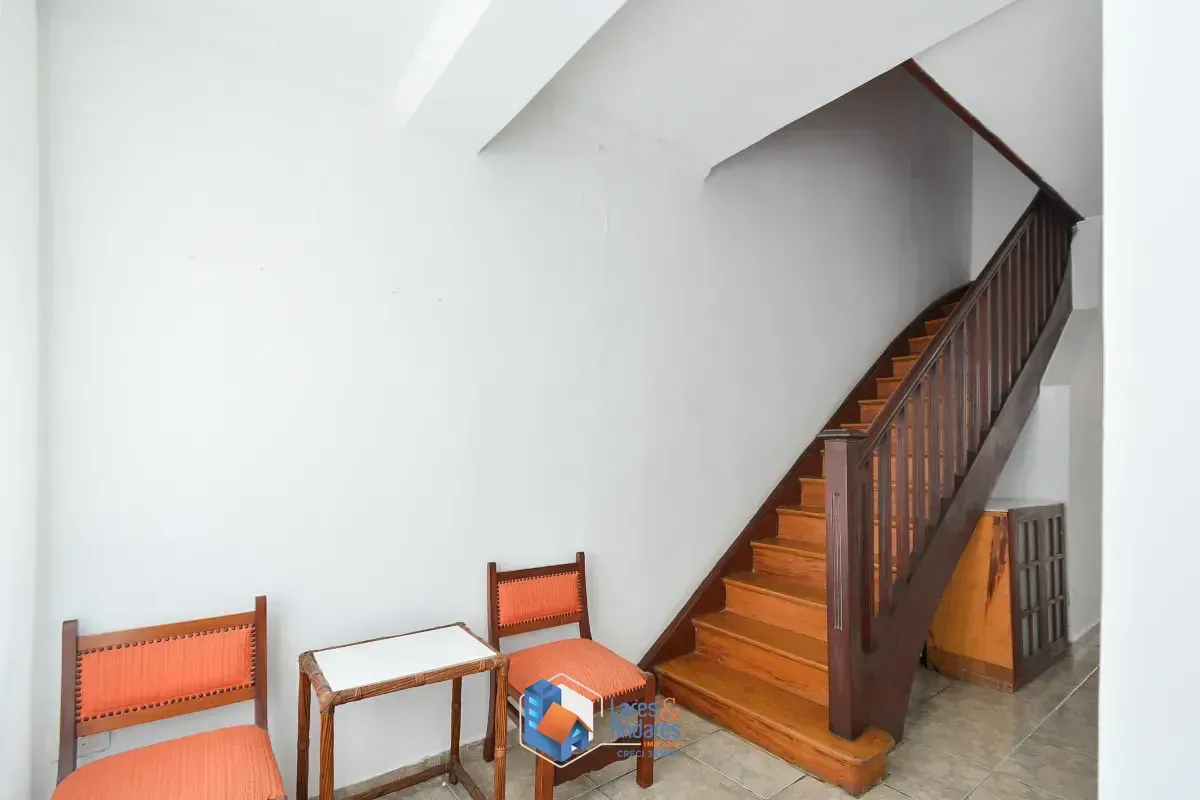 Imagem Casa de vila para venda em Cambuci com 3 quartos, sendo 3 suítes, 200m²
