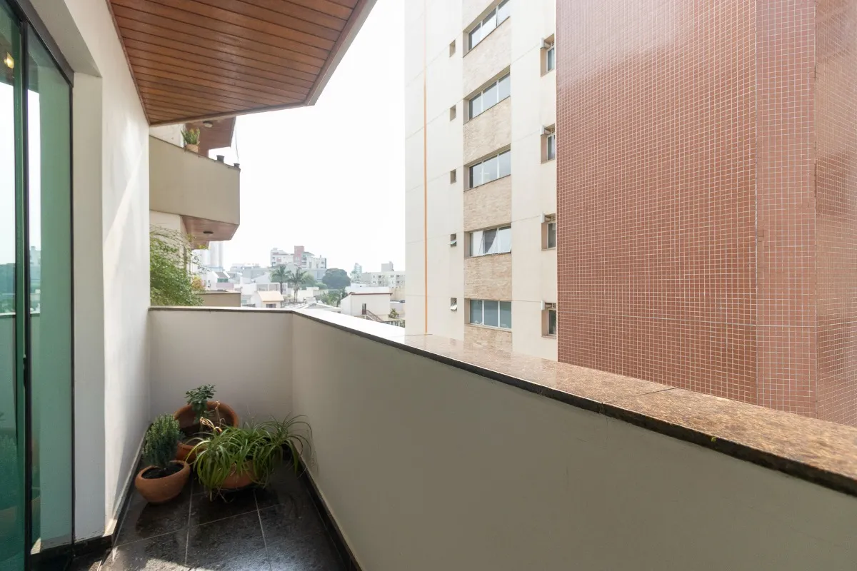 Imagem Apartamento para venda em Vila Bastos com 4 quartos, sendo 1 suíte, 142m2