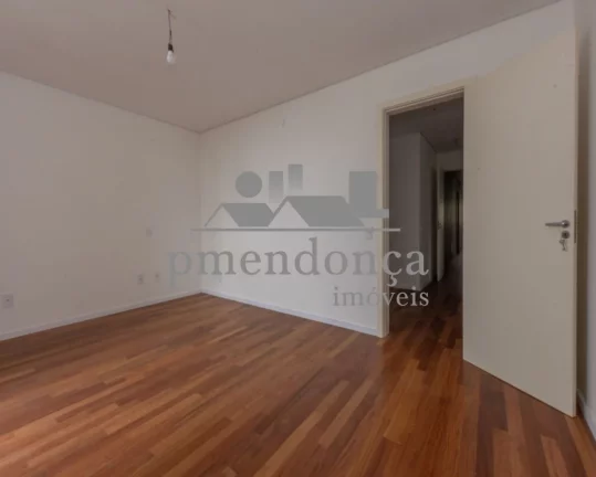 Imagem Excelente apartamento com 326m², 4 suítes e 3 vagas livres + depósito