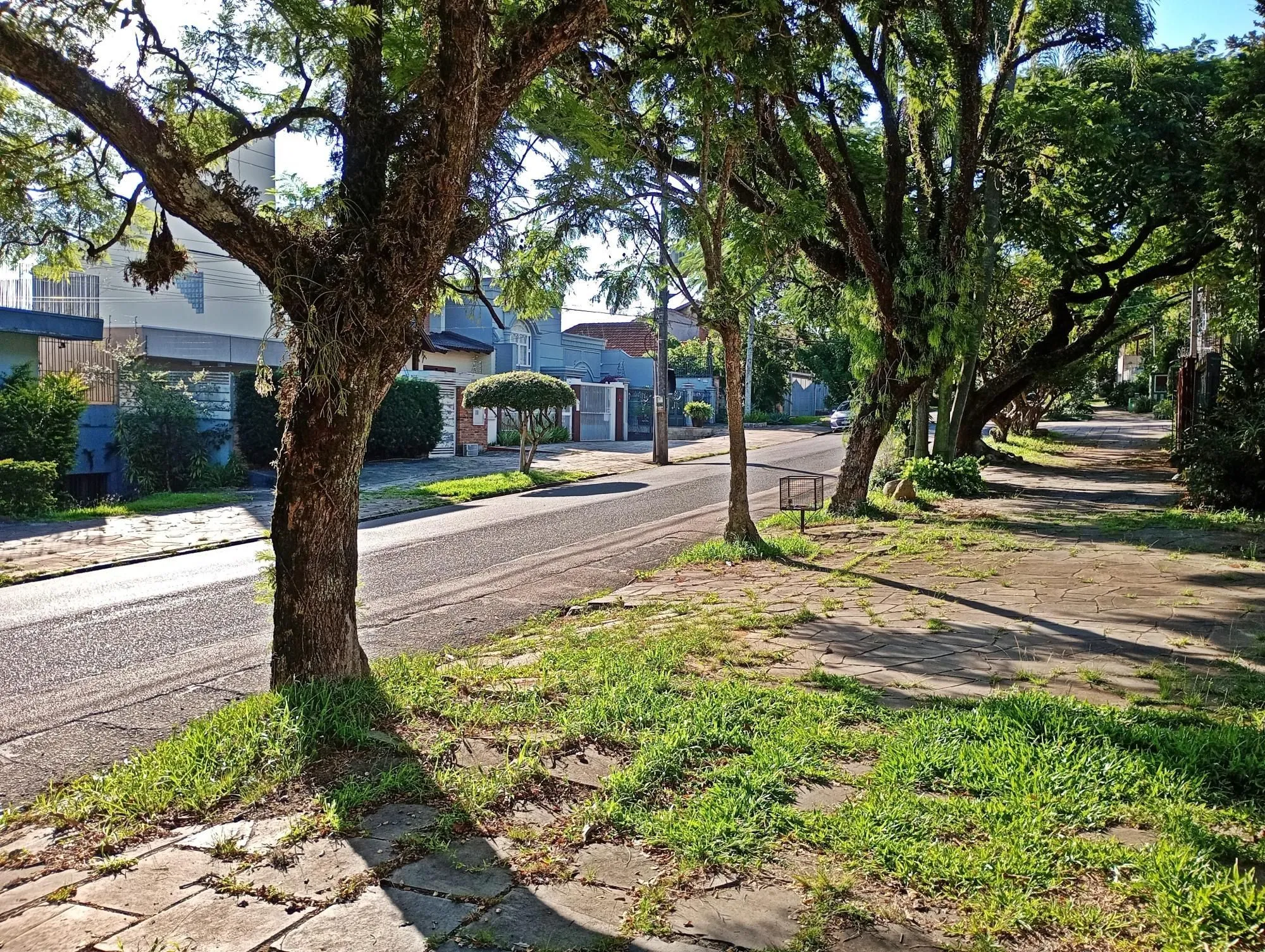Imagem Casa com 3 suítes próxima ao Iguatemi e Parque Germânia