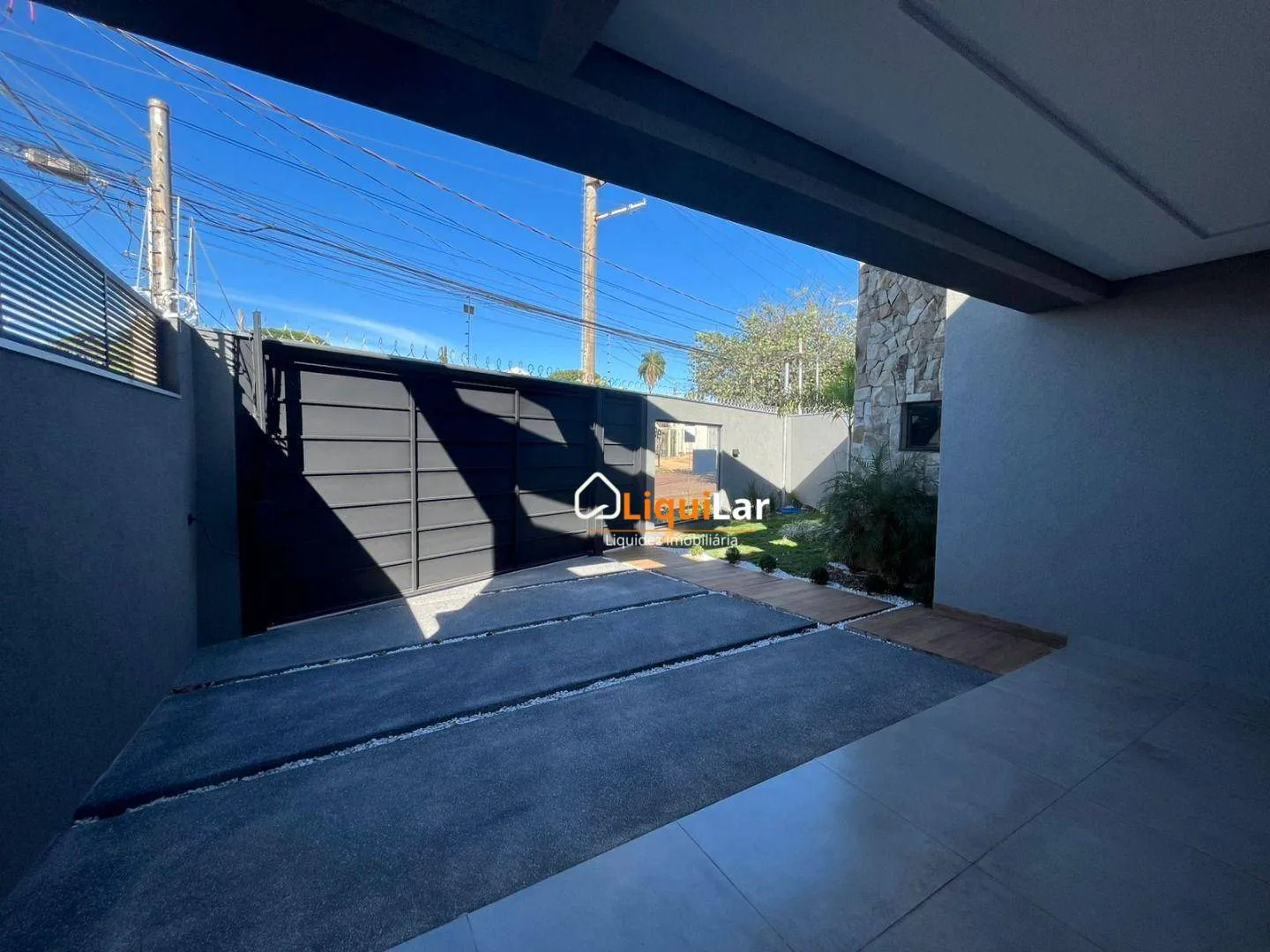 Imagem Casa Térrea de Alto Luxo na Vila Planalto com 3 Suítes, Escritório e Piscina Aquecida