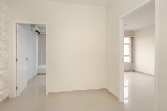Imagem Sala para venda no bairro Centro Histórico em Porto Alegre