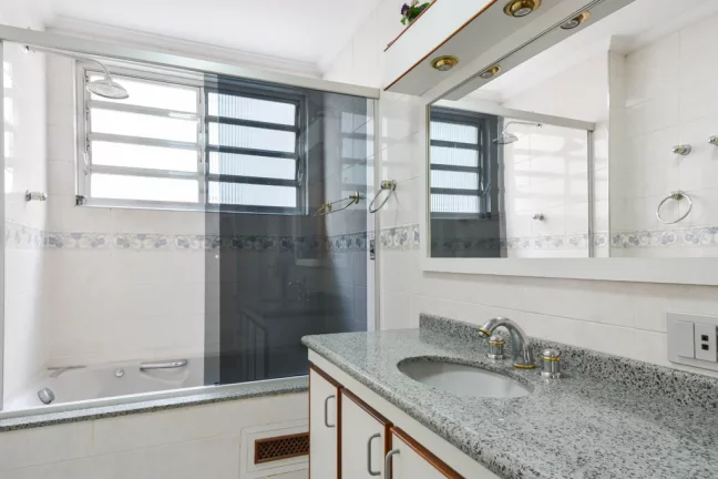 Imagem Apartamento à venda em São Paulo, Santa Cecília, com 3 quartos, 145m2