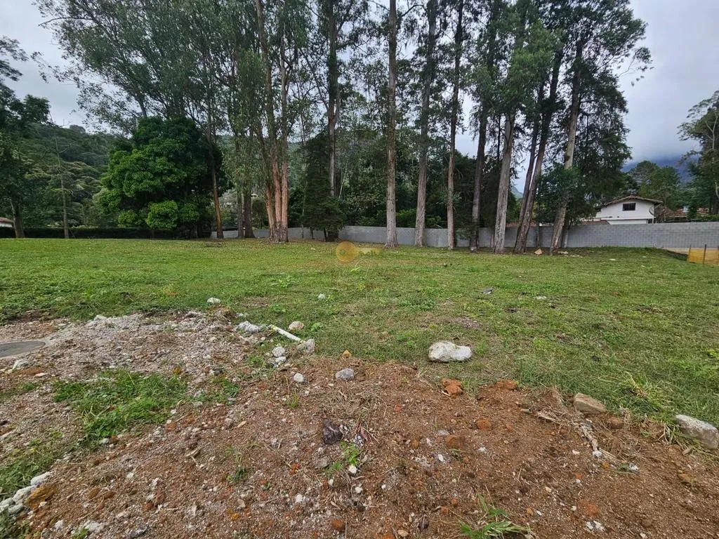 Imagem Terreno em Condomínio para Venda em Teresópolis / RJ no bairro Parque do Imbui