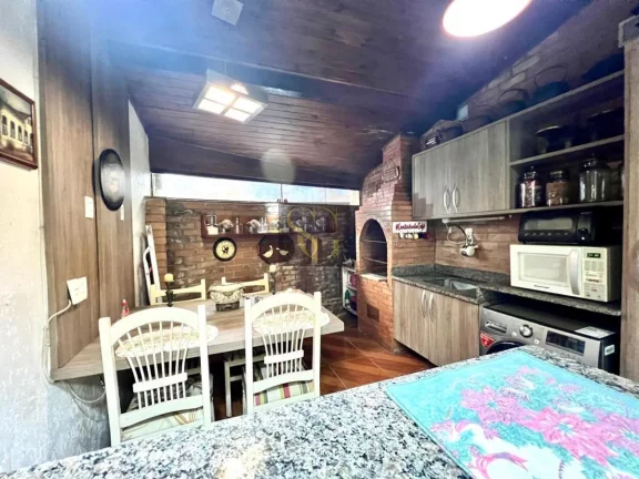 Imagem Casa para Venda em Teresópolis, Panorama, 3 dormitórios, 3 banheiros, 1 vaga