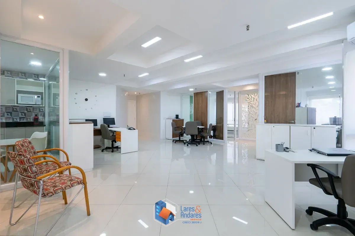 Imagem Conjunto comercial para venda em Jardim Caboré, 114m²