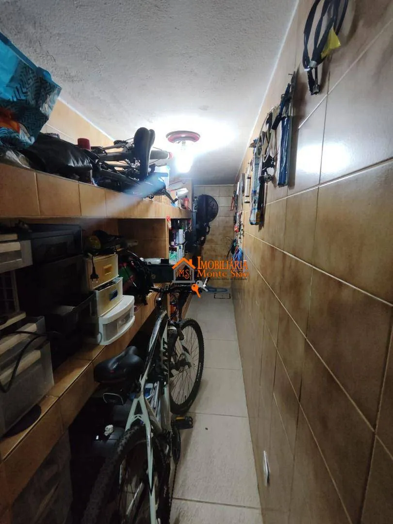 Imagem Sobrado com 3 dormitórios à venda por R$ 831.000,00 - Bom Clima - Guarulhos/SP