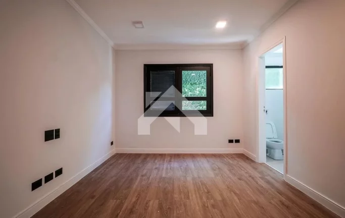 Imagem Casa de Condomínio em Alphaville - Santana de Parnaíba, SP