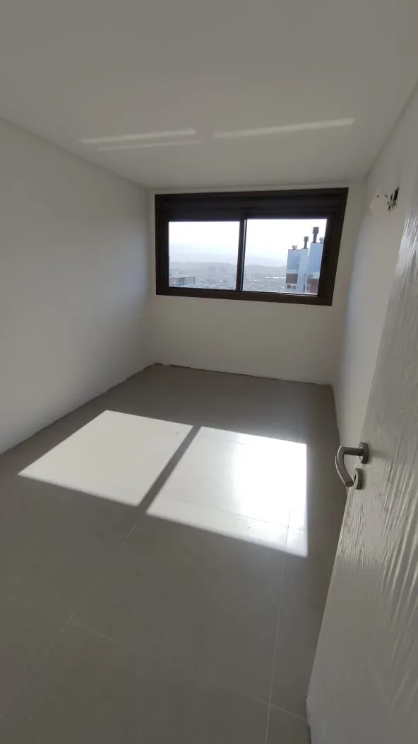 Imagem Cobertura à venda em Torres, Centro, com 3 quartos, 235.3m2