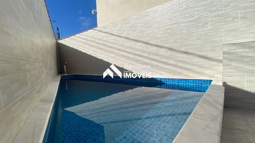 Imagem Casa lado praia a 300 metros do mar,