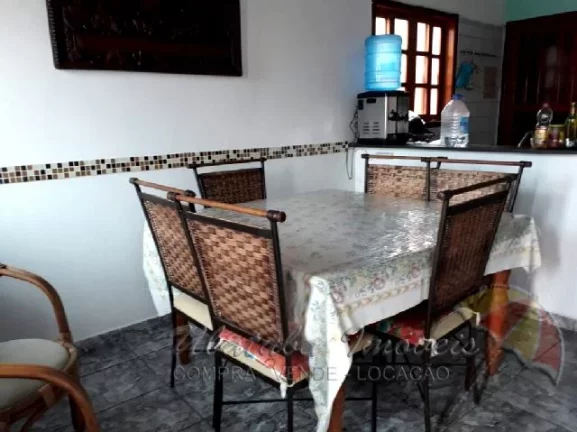 Imagem Casa em excelente localização no Itaguá