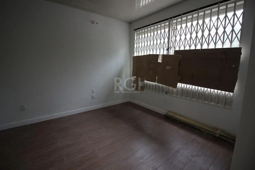 Imagem Casa com 3 Dormitórios Para comprar 250 m² - Petrópolis - Porto Alegre/R
