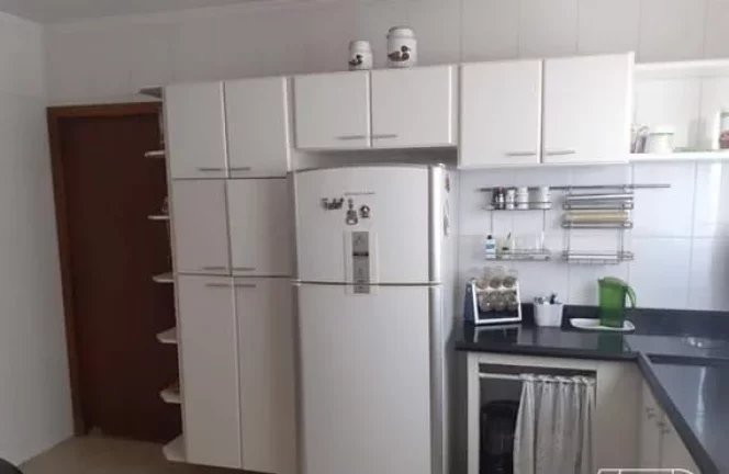 Imagem AP 2623 - Área útil: 138,61 m² - muito bem localizado, no Centro da cidade. Distribuído em uma e...