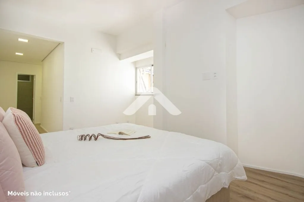 Imagem Apartamento de 106m² à Venda em Copacabana - Andar Alto, 3 Quadras da Praia