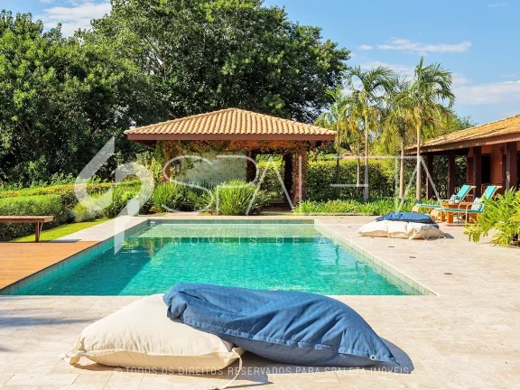 Seu refúgio exclusivo com vista deslumbrante para a Represa de Avaré! Propriedade de 20.000 m² com marina particular esperando por você