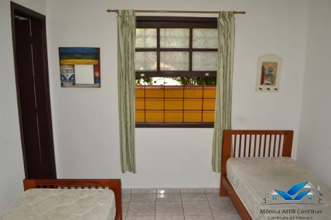 Imagem Casa Térrea com 4 Dormitórios - 200 m do mar da praia da Enseada, Ubatuba/|SP