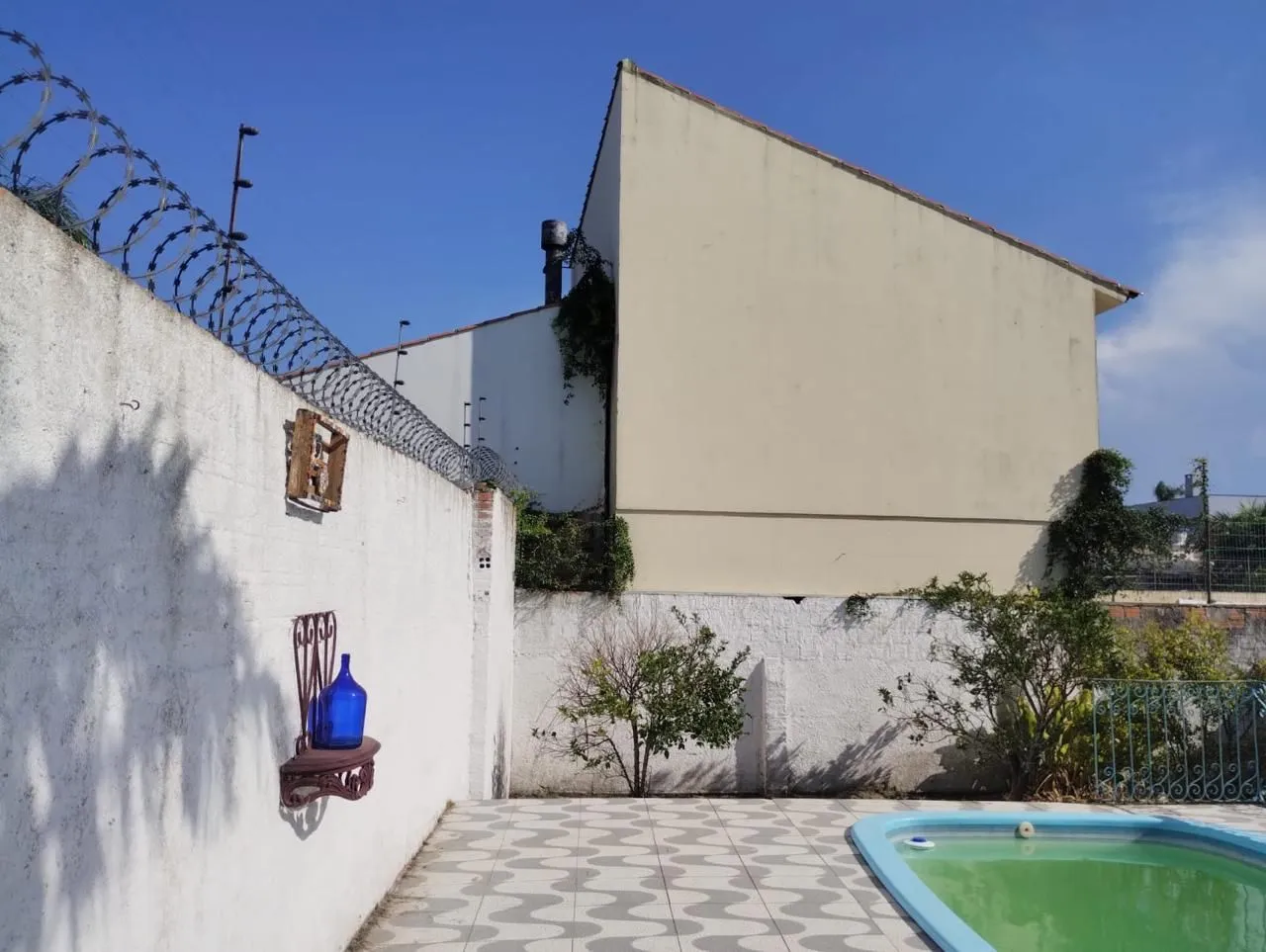 Imagem Casa em terreno amplo na Praia do Laranjal, Pelotas 4 quadras da praia