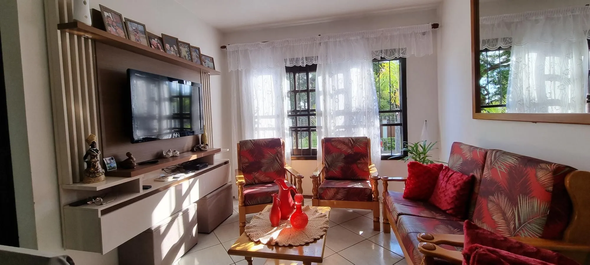 Imagem Casa 3d com elevador 3WC, 2V Espirito Santo Porto Alegre zona sul