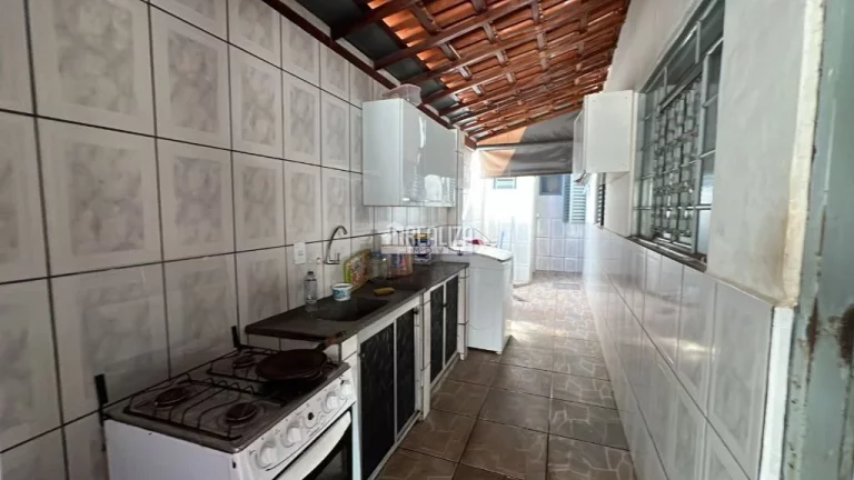 Imagem Casa de 3 dormitórios no bairro Vila Celeste, em Uberaba - Imperdível!