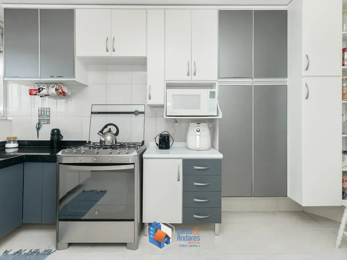 Imagem Casa para venda em Vila Santa Maria com 3 quartos, sendo 1 suíte, 210m²