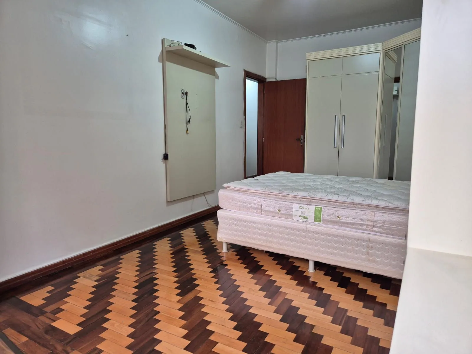 Imagem Três dormitórios no Centro Histórico