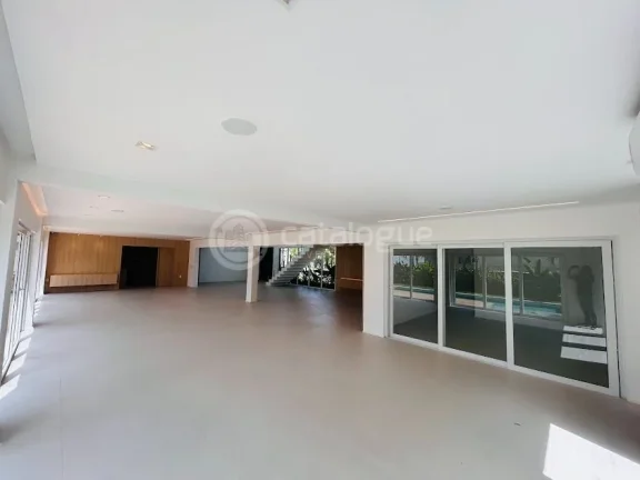 Imagem Mansão de Alto Padrão no Condomínio Flora Boulevard