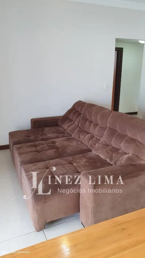Imagem Apartamento 4 dormitórios para Locação em Itapema, Meia Praia, 4 dormitórios, 1 suíte, 2 banheiros, 2 vagas