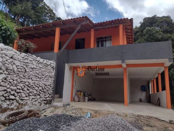 Chácara com 3 dormitórios à venda, 27000 m² por R$ 450.000,00 - Paiol Queimado - Camanducaia/MG