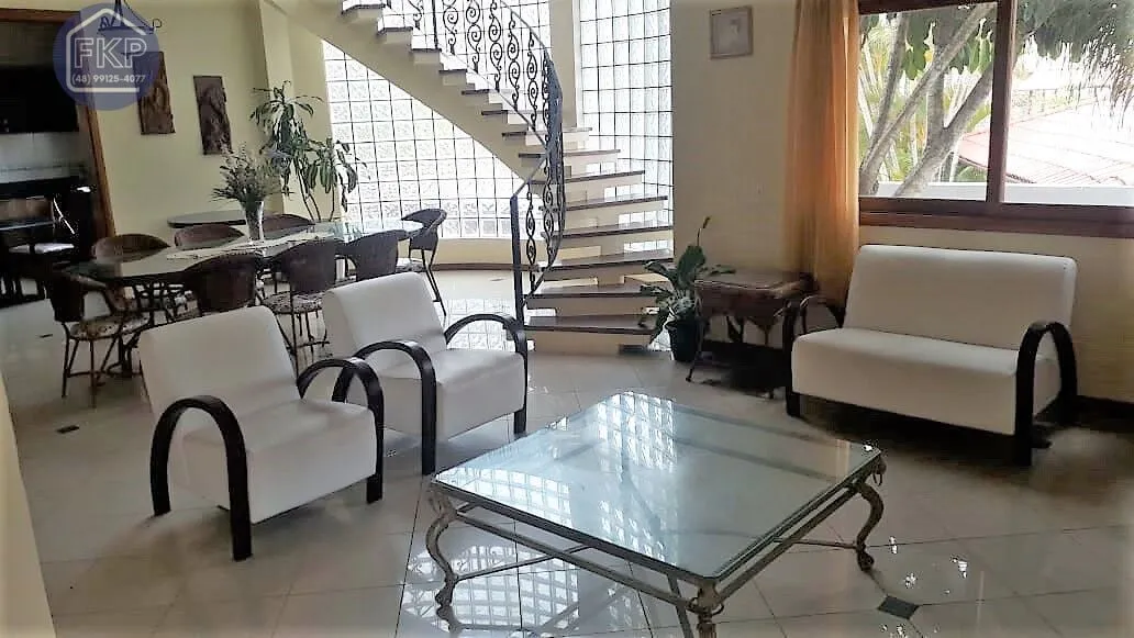 Imagem Casa 5 dormitórios!