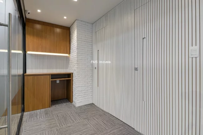 Imagem Conjunto comercial com 225m2 mobiliado na Av. Paulista.