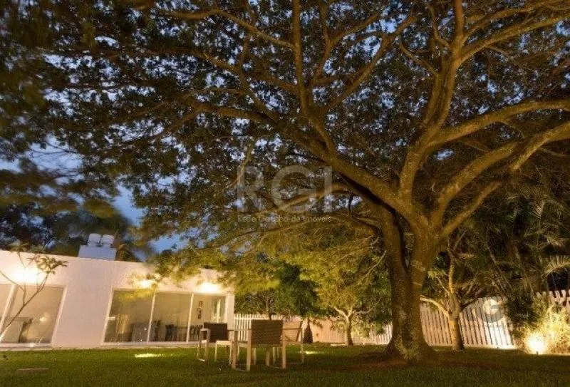 Imagem Apartamento para Venda - 138.33m², 3 dormitórios, sendo 1 suites, 3 vagas - Centro