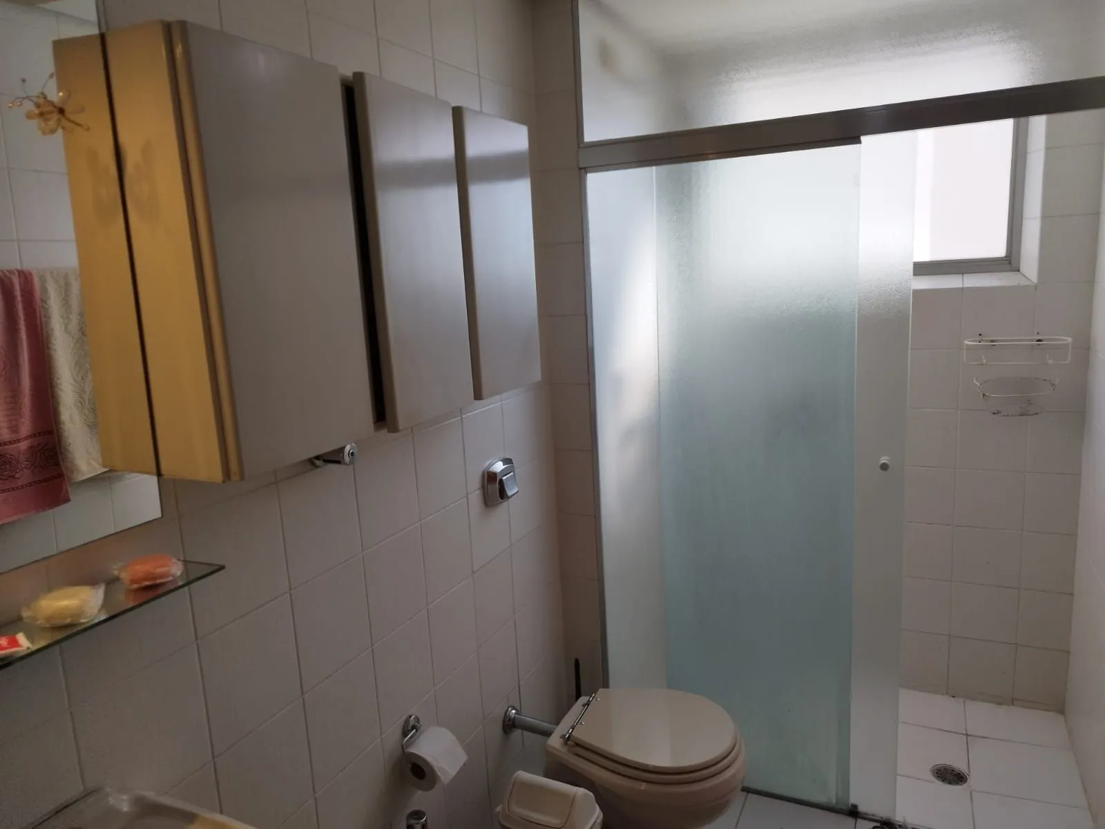 Imagem Apartamento 2 Dormitórios, 1 vaga Dupla de Garagem, Bairro Independência, Porto Alegre-RS