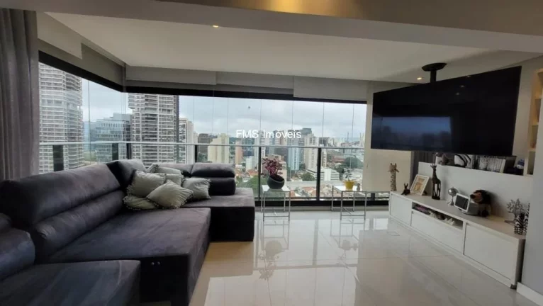 Imagem Imóvel de alto padrão no Brooklin, São Paulo-SP: Apartamento 3 suítes, 2 salas, 5 banheiros, 3 vagas. Venha conhecer!