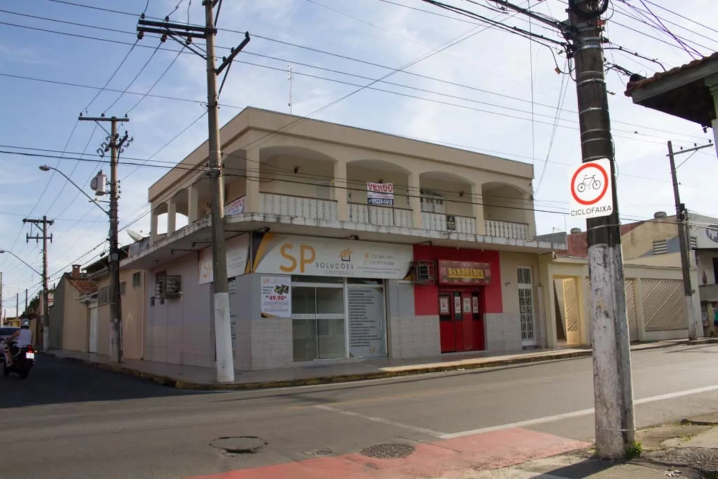 Imagem Casa à venda 3 Quartos, 1 Suite, 3 Vagas, 354M², Santana, Pindamonhangaba - SP