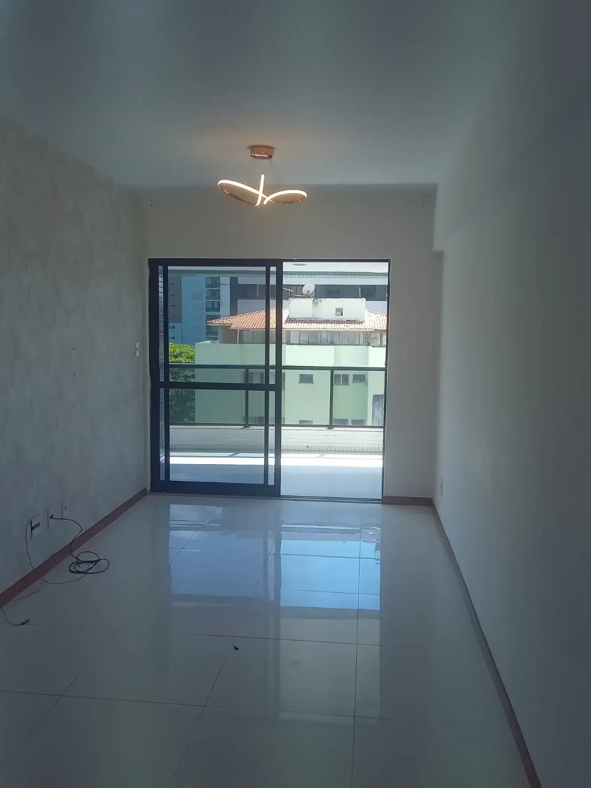 Imagem Apartamento com 3 Quartos para Alugar, 109 m² em Jardim Armação - Salvador