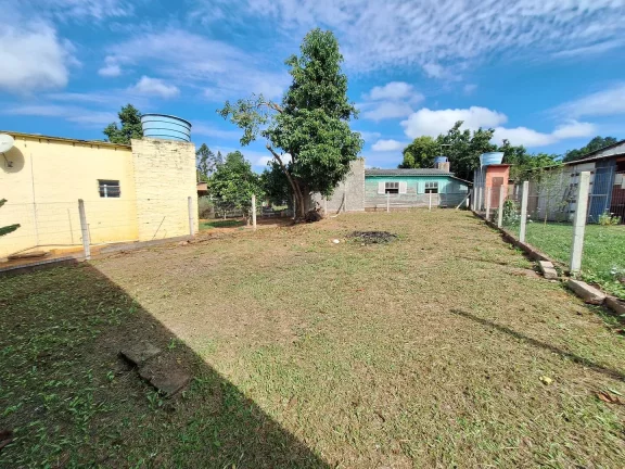 Imagem Localizado próximo a RS040, Casa com 63m², Garagem, Águas Claras, Viamão