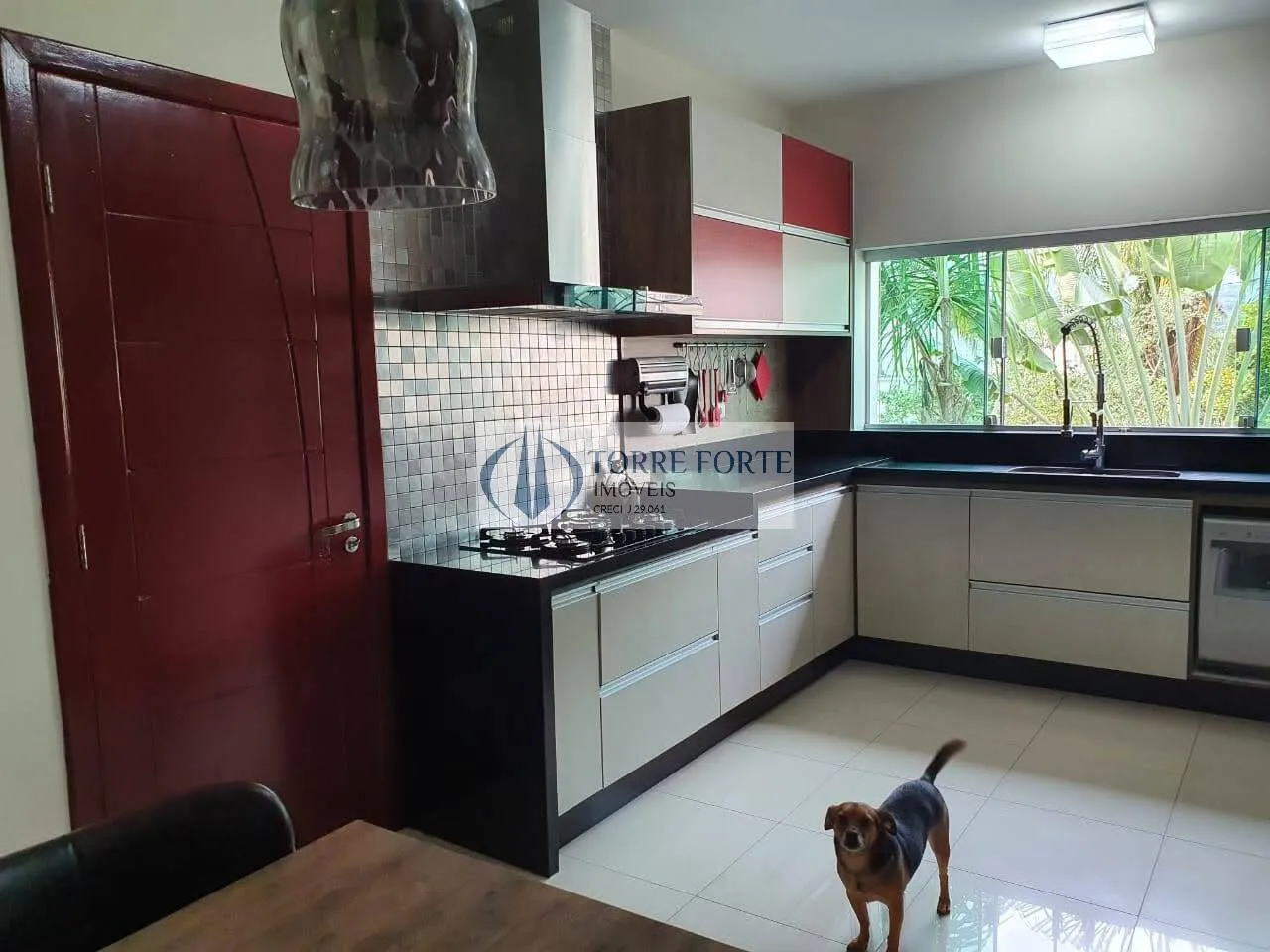 Imagem Casa térrea 3 suítes | 500 m² | 8 vagas | Terreno 1.000m²