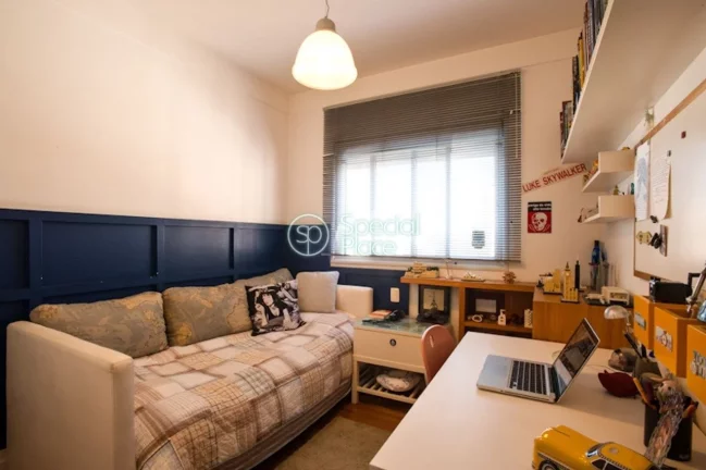 Imagem Lindo apartamento com 163m2 em rua muito procurada no Panamby. Condomínio com lazer completo destac...