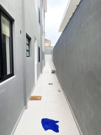 Imagem Casa Sobreposta Baixa 3 quartos e suítes, 2 vagas - Embaré / Santos