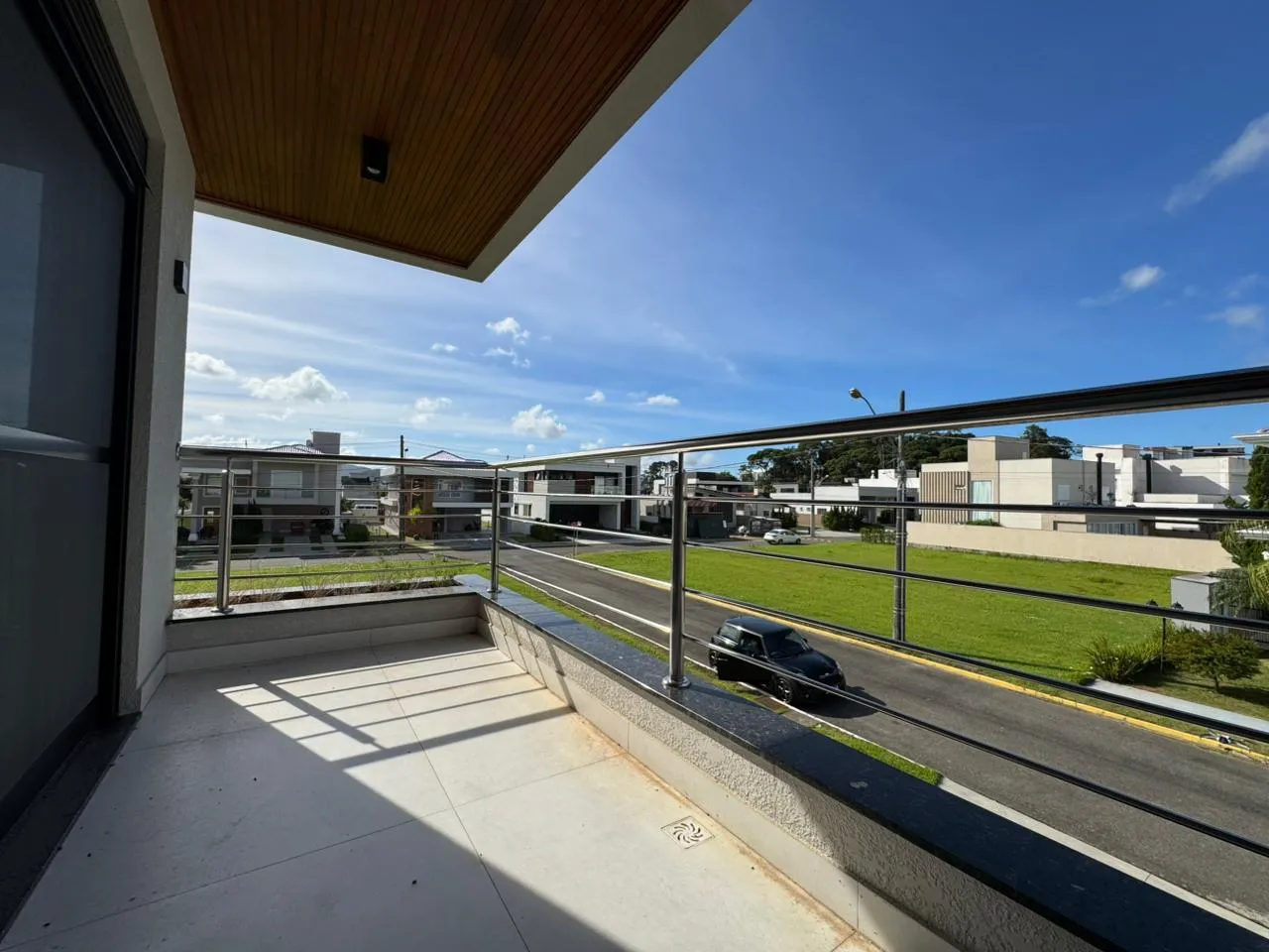 Imagem Casa à venda com 265m2 por R$ 3.165.000,00