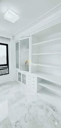 Imagem 150 m² bem distribuídos na Graça: 2 salas com varanda, 3 suítes, dependência completa e 3 vagas num